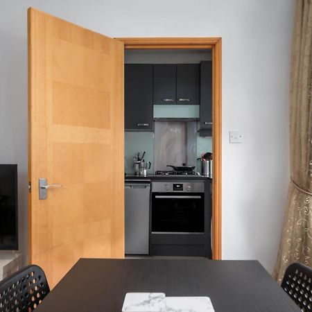 Апартаменти Guestready - Central Converted Mews In Bayswater Лондон Екстер'єр фото