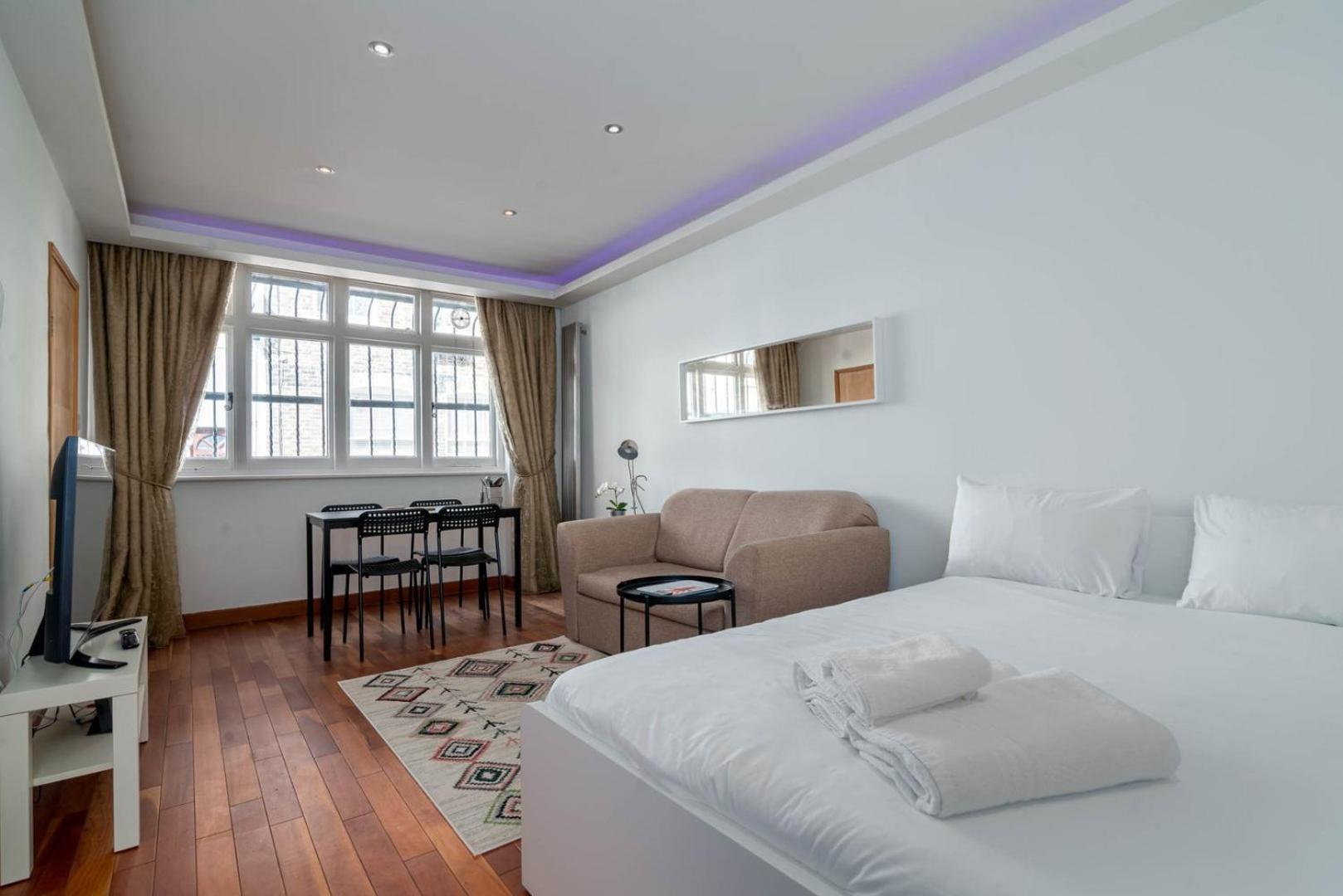 Апартаменти Guestready - Central Converted Mews In Bayswater Лондон Екстер'єр фото