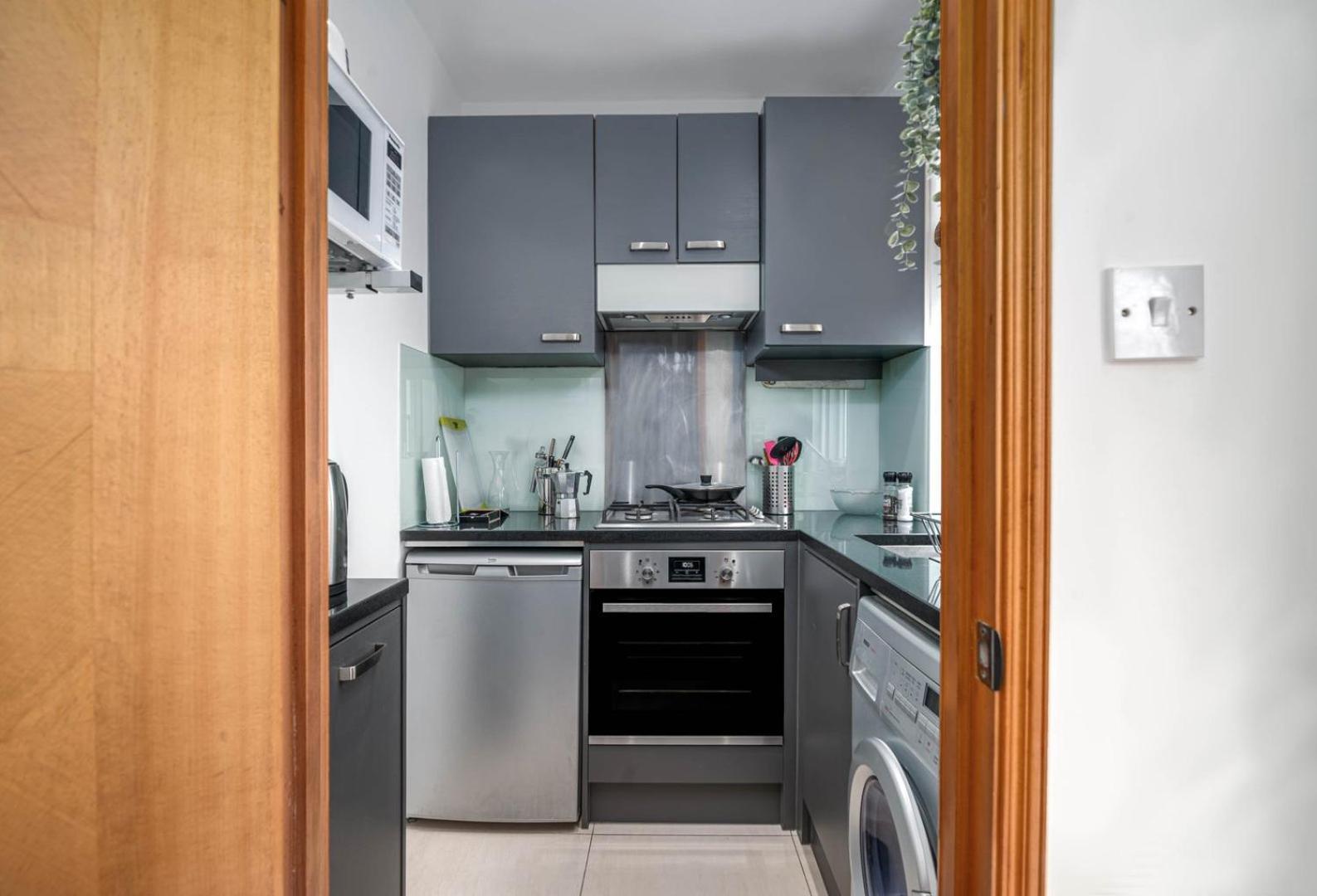 Апартаменти Guestready - Central Converted Mews In Bayswater Лондон Екстер'єр фото